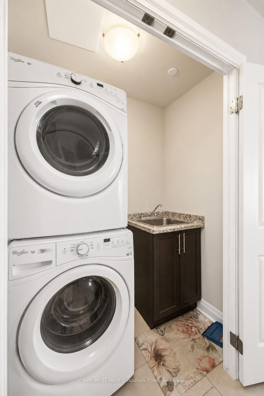 240 Village Walk Boulevard • #605 • London North, ON photo 8