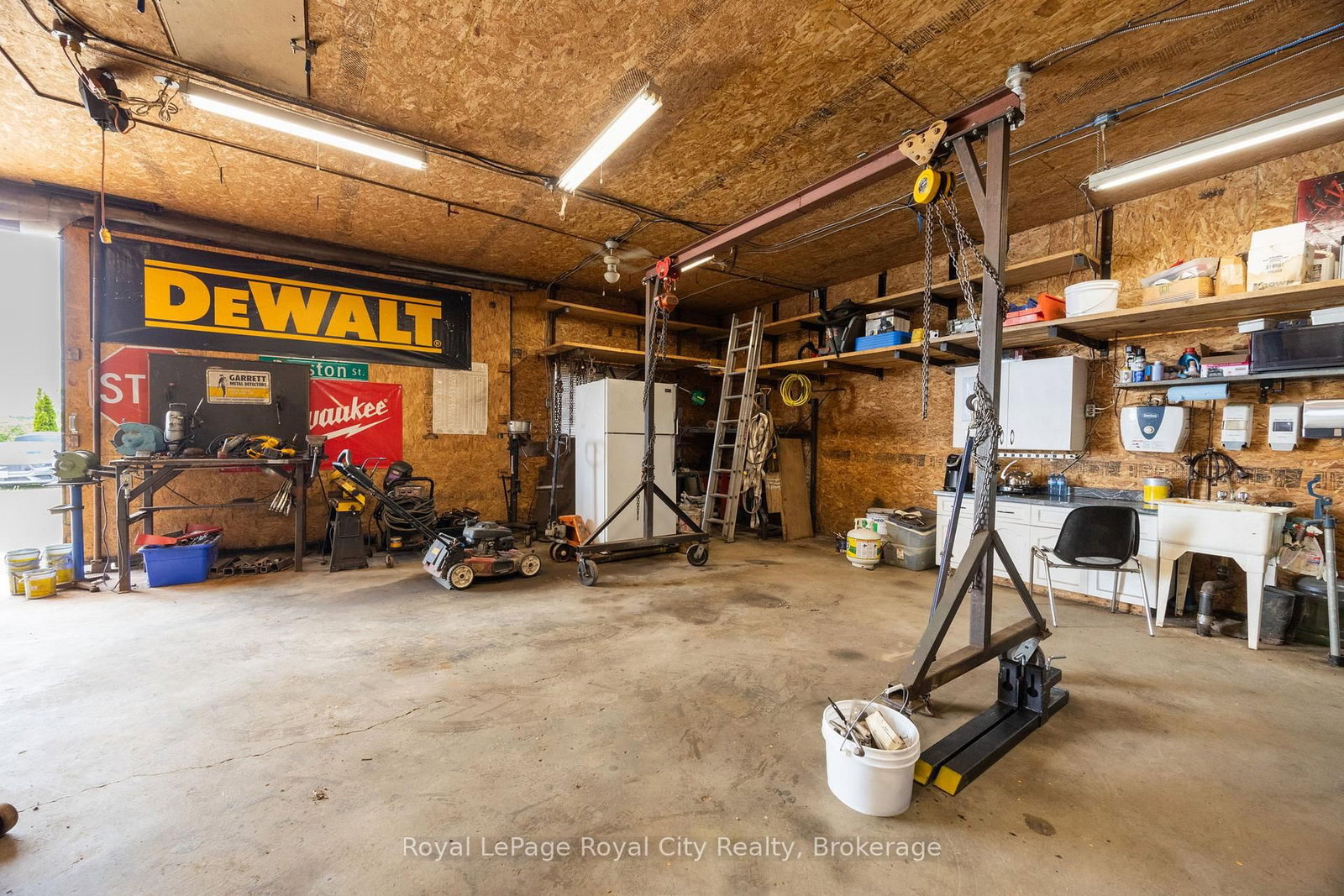 7793 Sideroad 8 Side Road E • Wellington North, ON photo 26