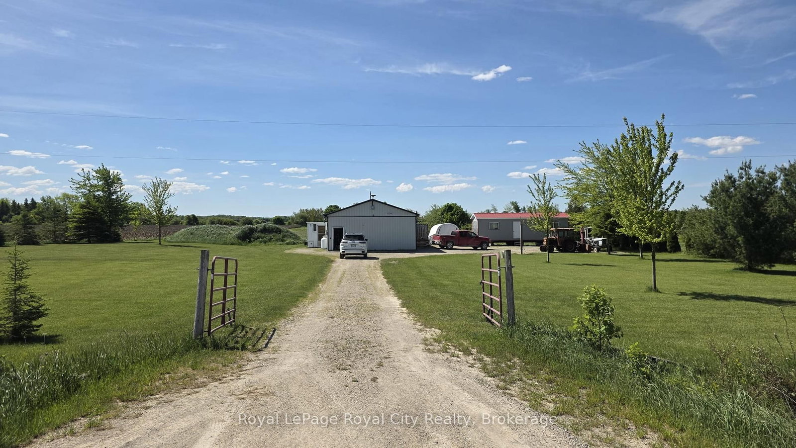 7793 Sideroad 8 Side Road E • Wellington North, ON photo 3