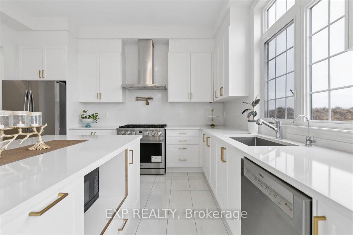 98 Rea Drive • Centre Wellington, ON photo 16