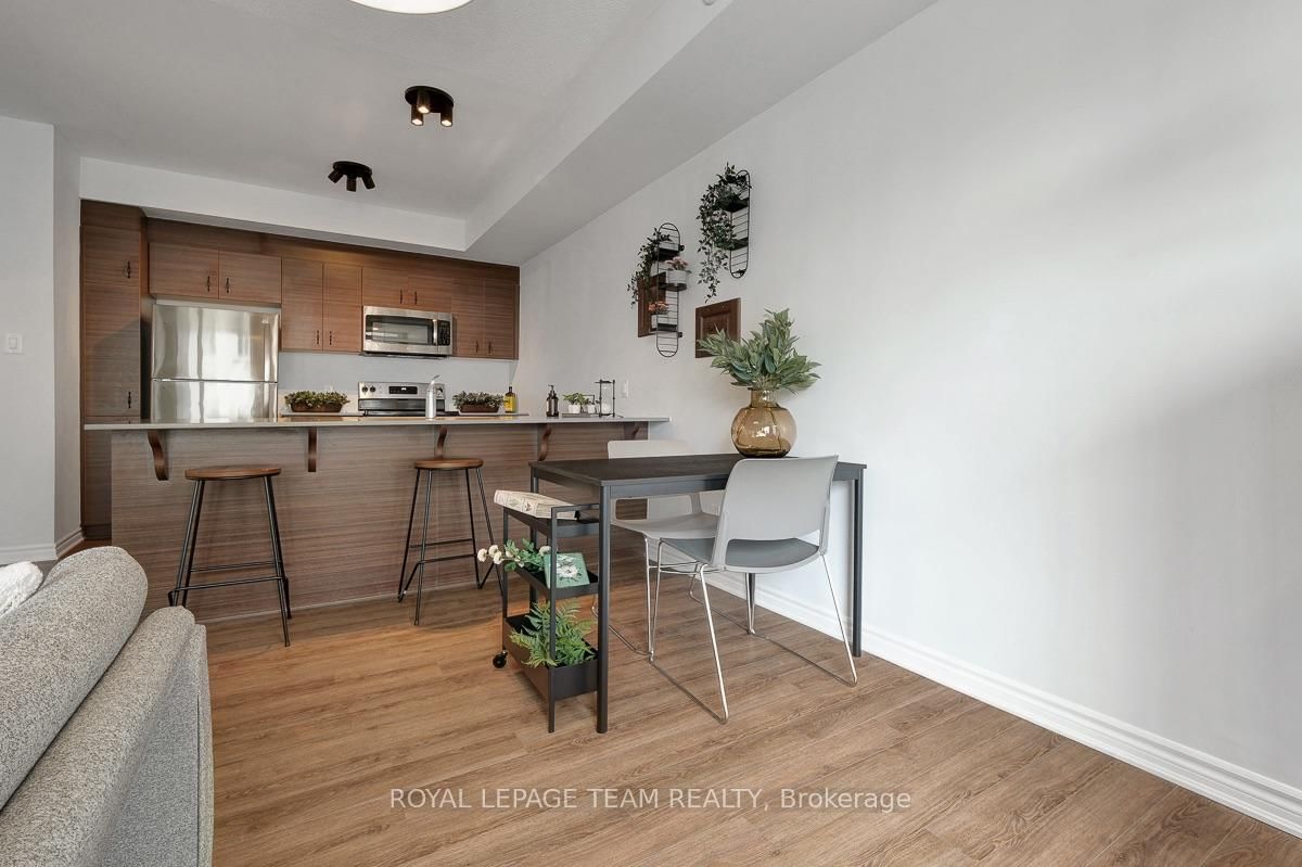 507 Takamose Private • Ottawa, ON photo 11