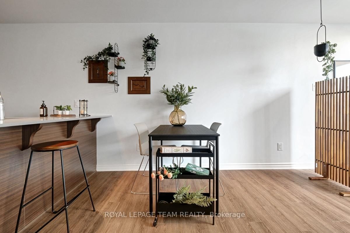 507 Takamose Private • Ottawa, ON photo 12