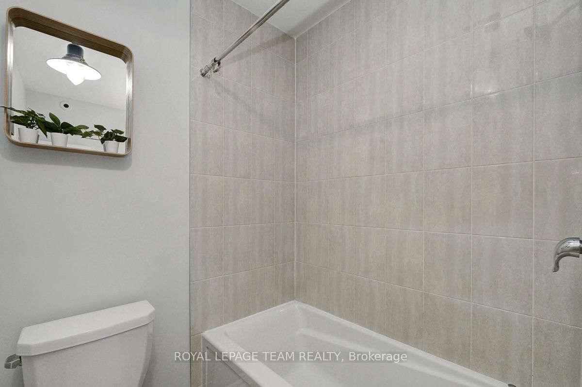 507 Takamose Private • Ottawa, ON photo 21