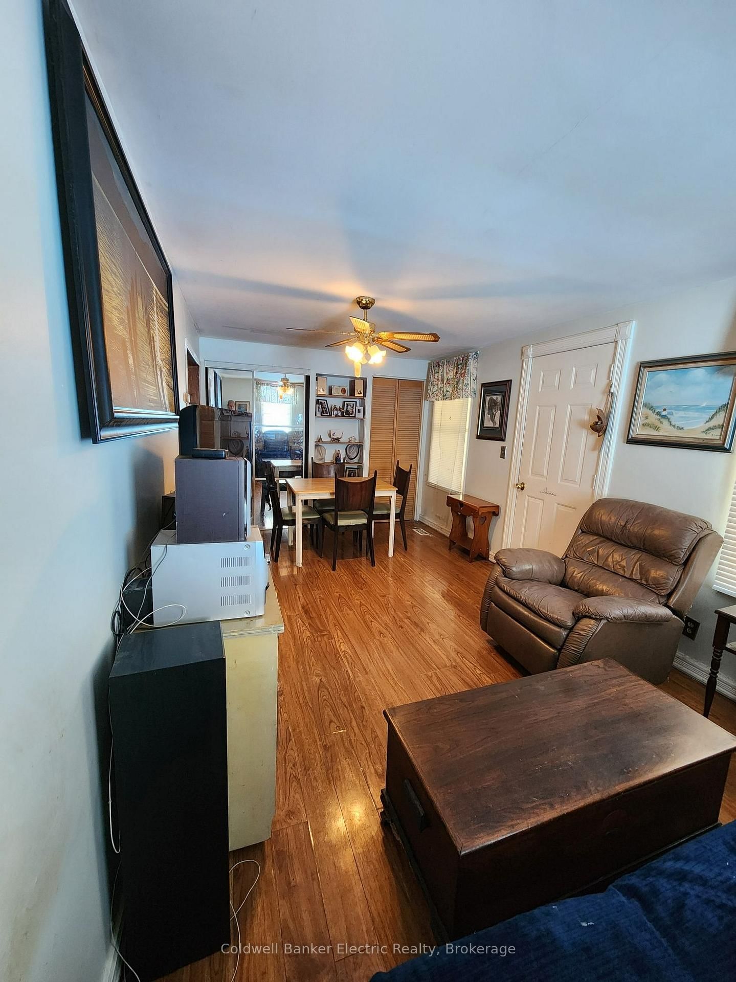 24 Victoria Street E • Kawartha Lakes, ON photo 4