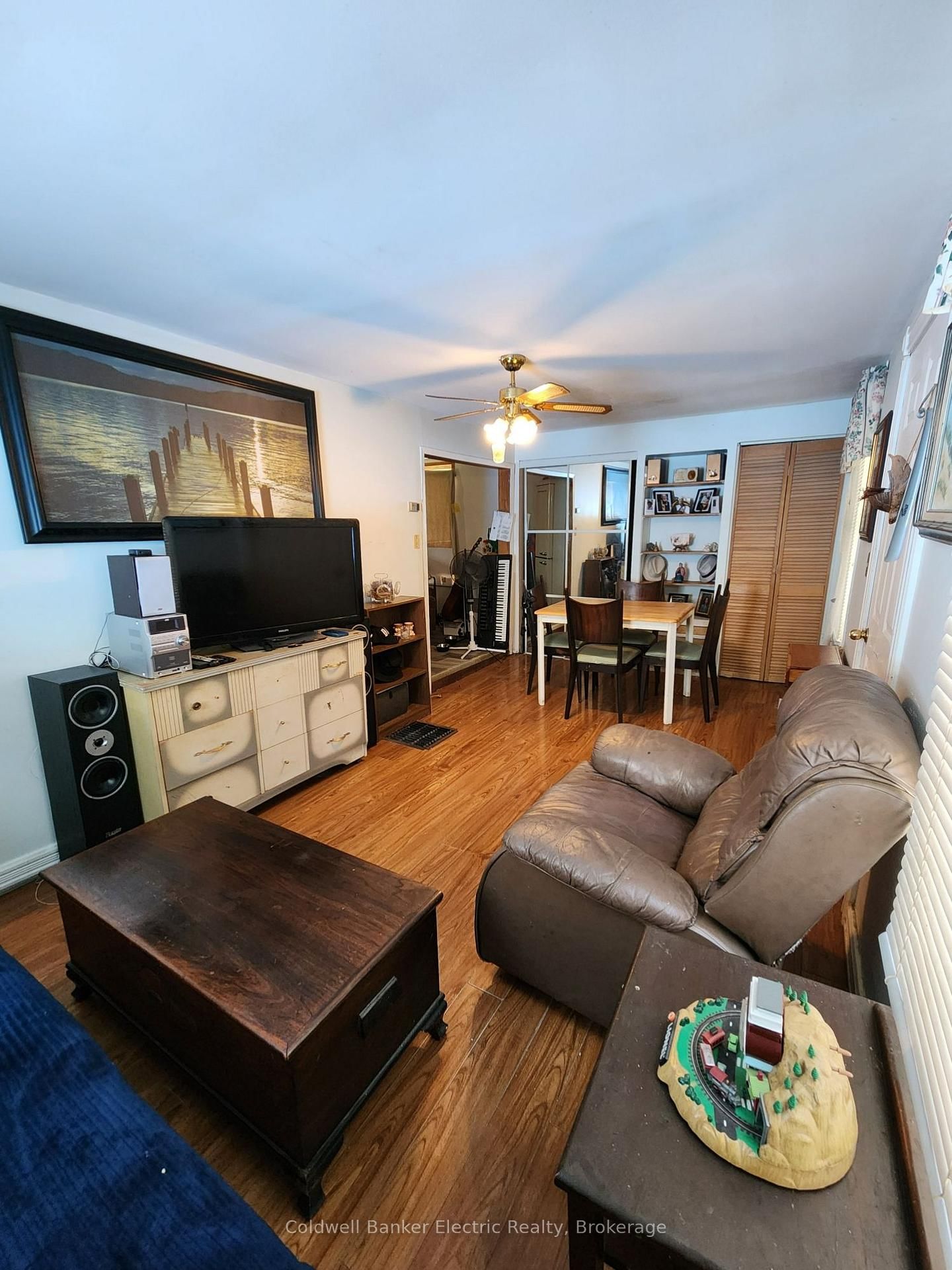 24 Victoria Street E • Kawartha Lakes, ON photo 5