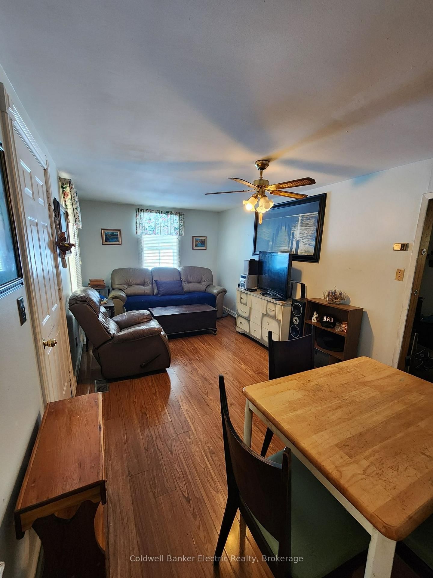 24 Victoria Street E • Kawartha Lakes, ON photo 6
