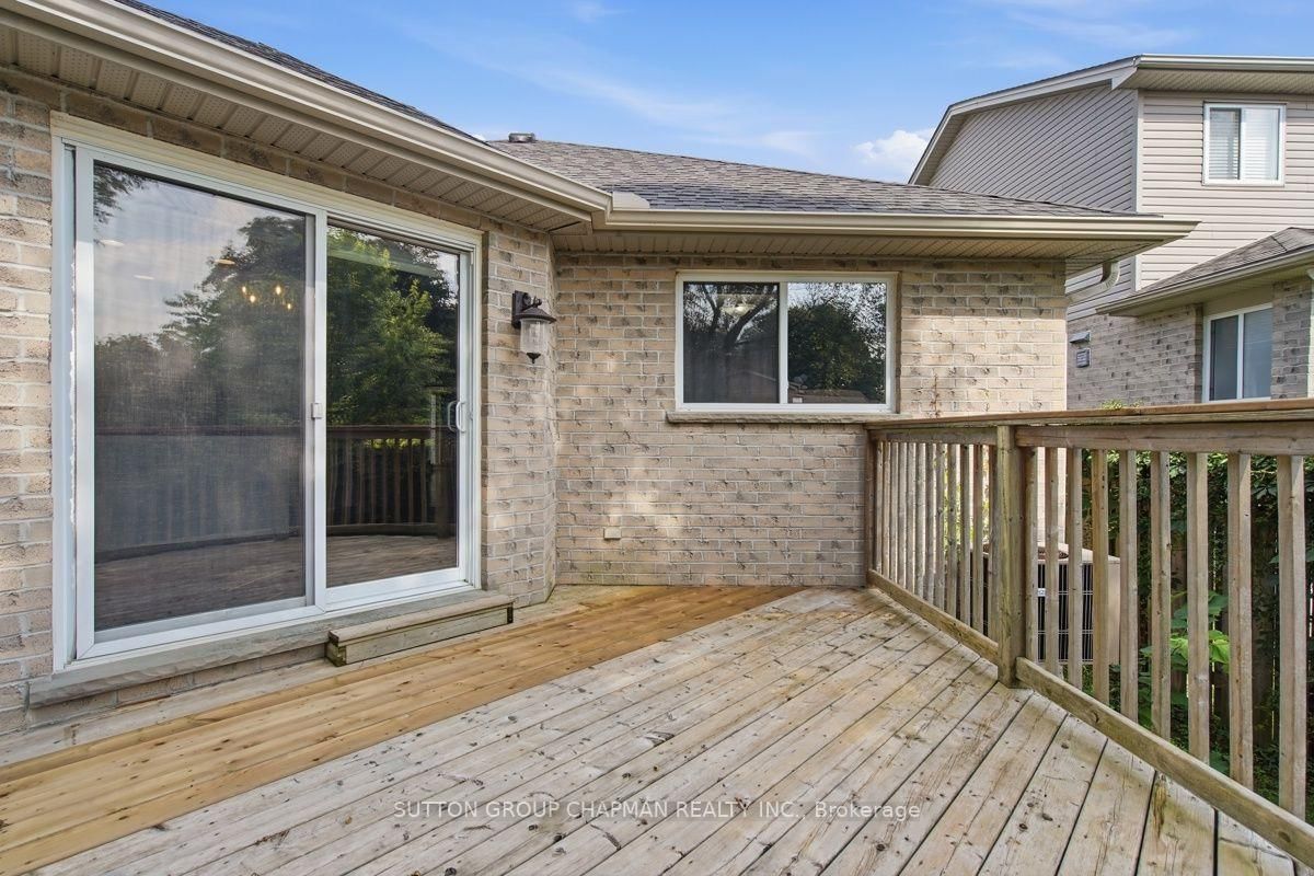 1645 Devos Drive • London North, ON photo 35