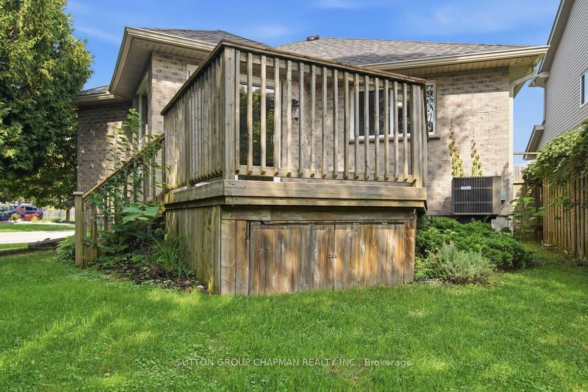 1645 Devos Drive • London North, ON photo 39