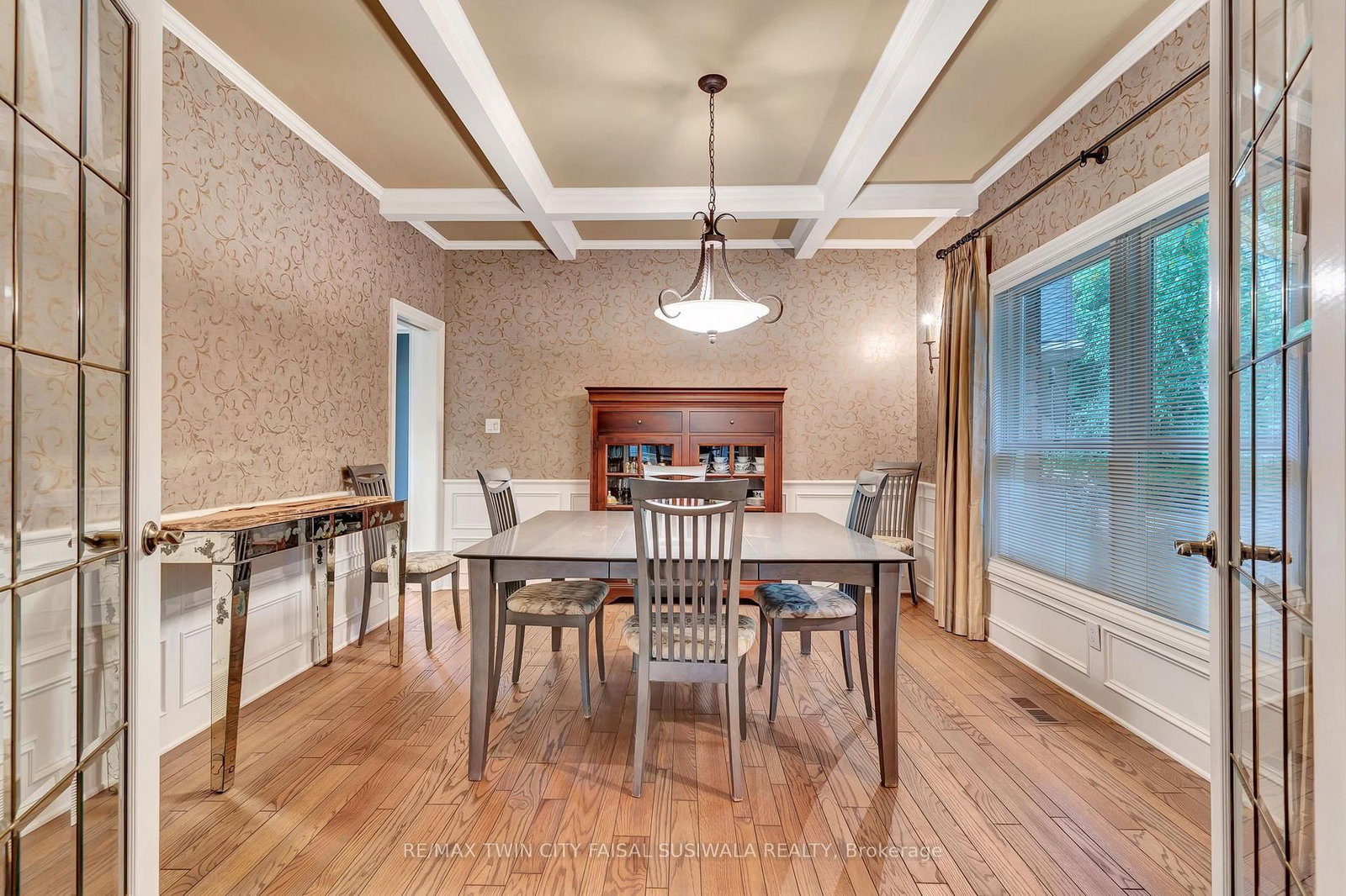 22 Deerpath Court • Cambridge, ON photo 14