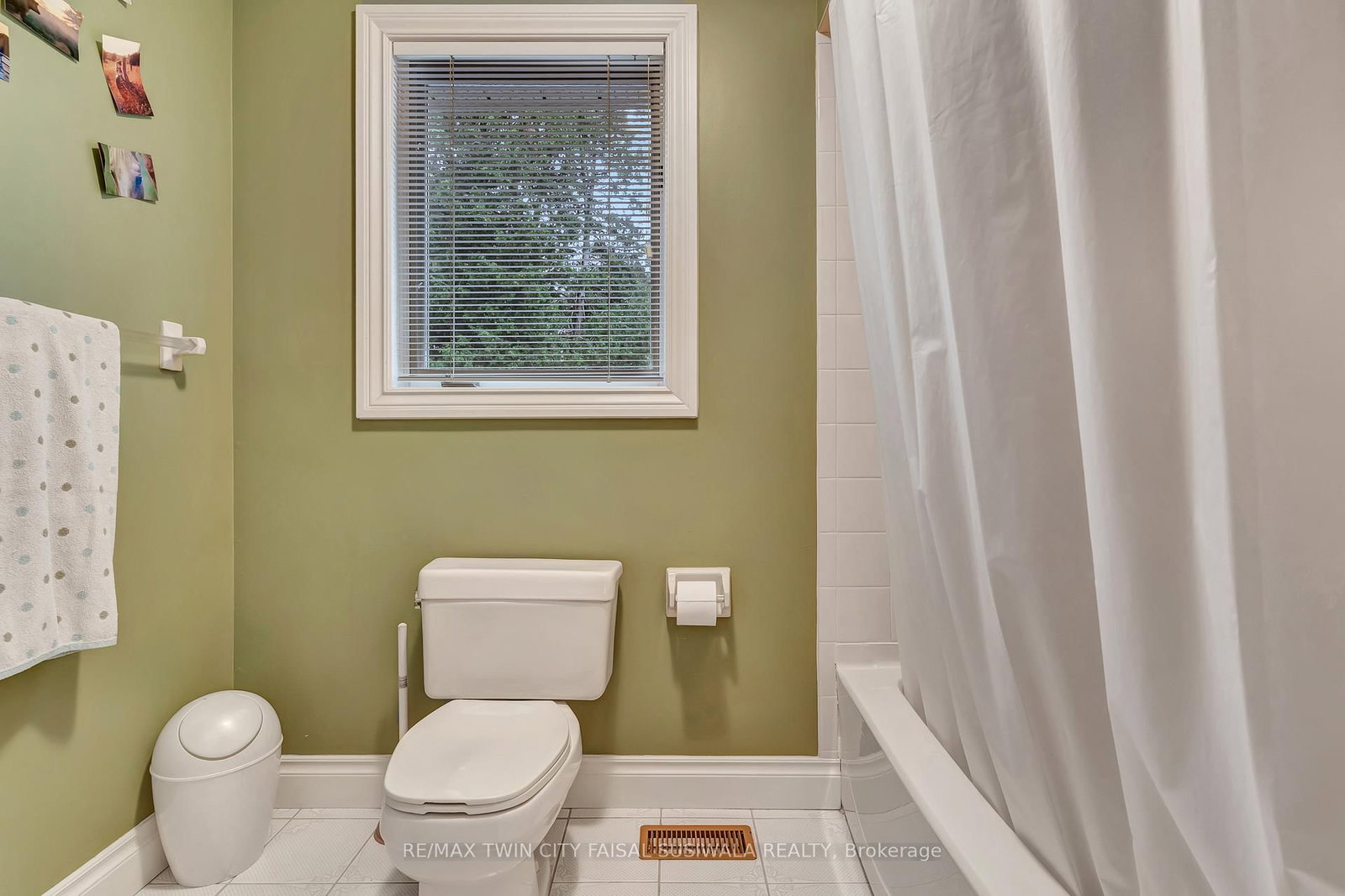 22 Deerpath Court • Cambridge, ON photo 33