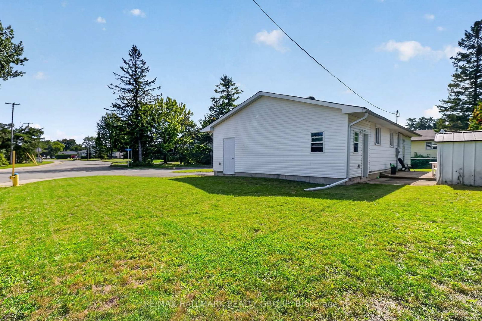 157 Lacroix Avenue • Gloucester, ON photo 32