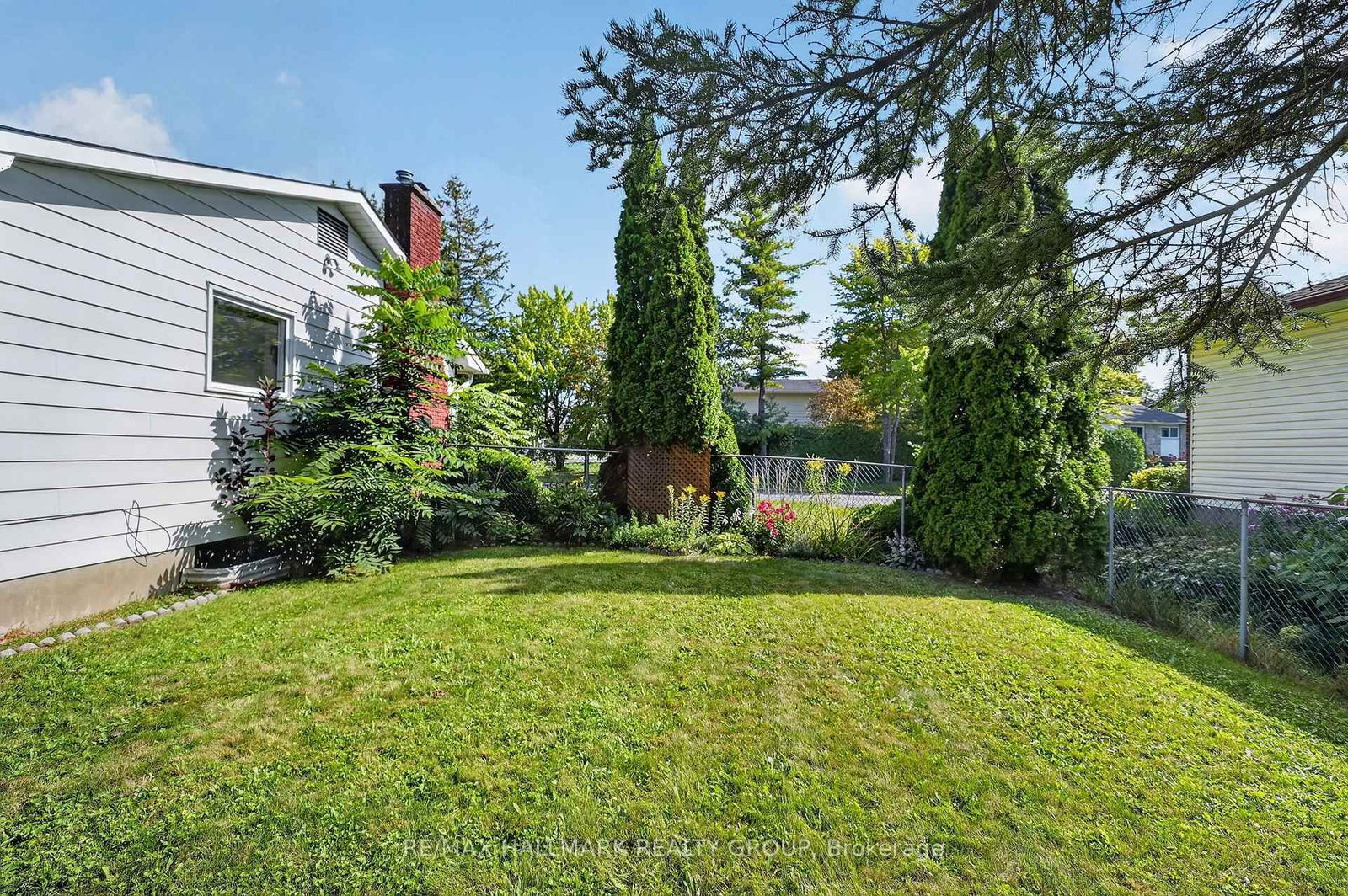 157 Lacroix Avenue • Gloucester, ON photo 34