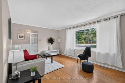 157 Lacroix Avenue • Gloucester, ON photo 6
