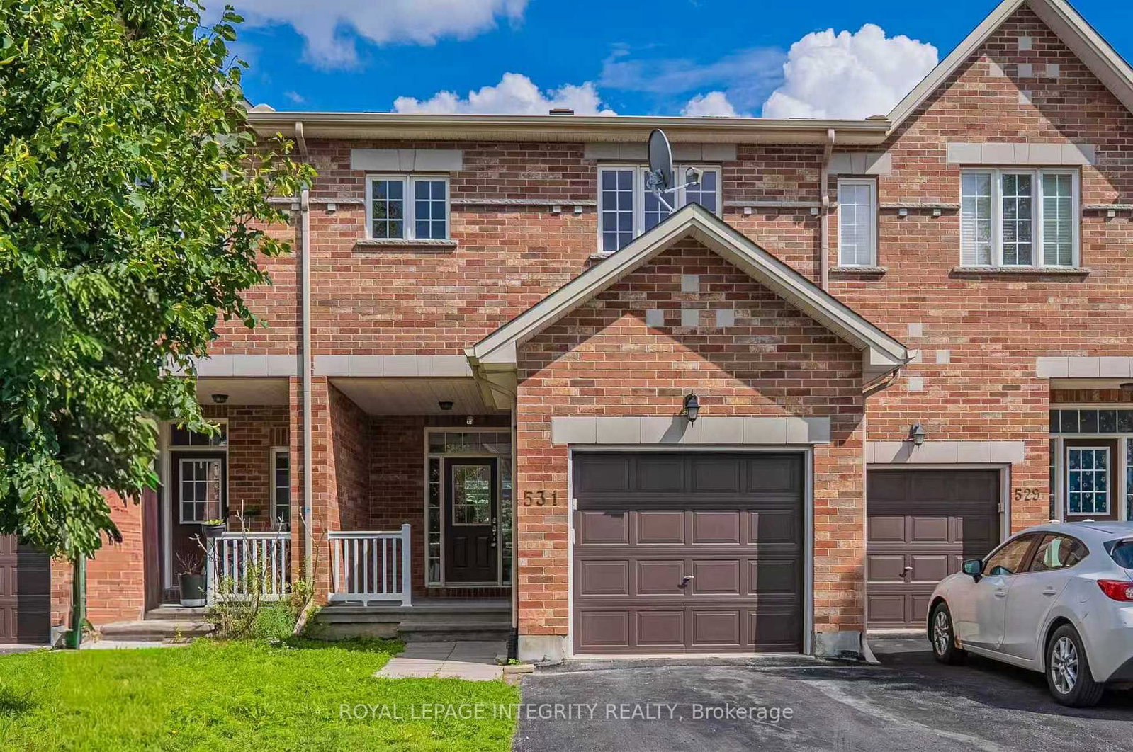 Front view of 531 REMNOR Avenue, Ottawa