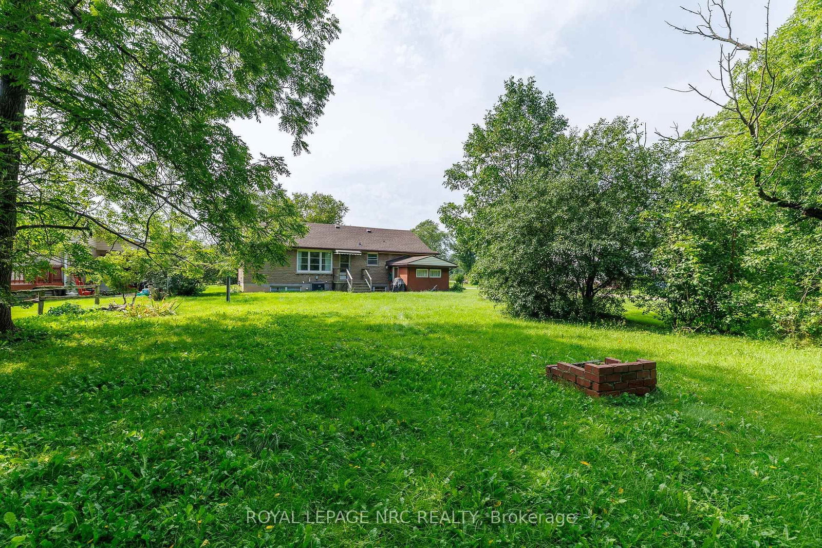 280 Kingsway Street • Welland, ON photo 11