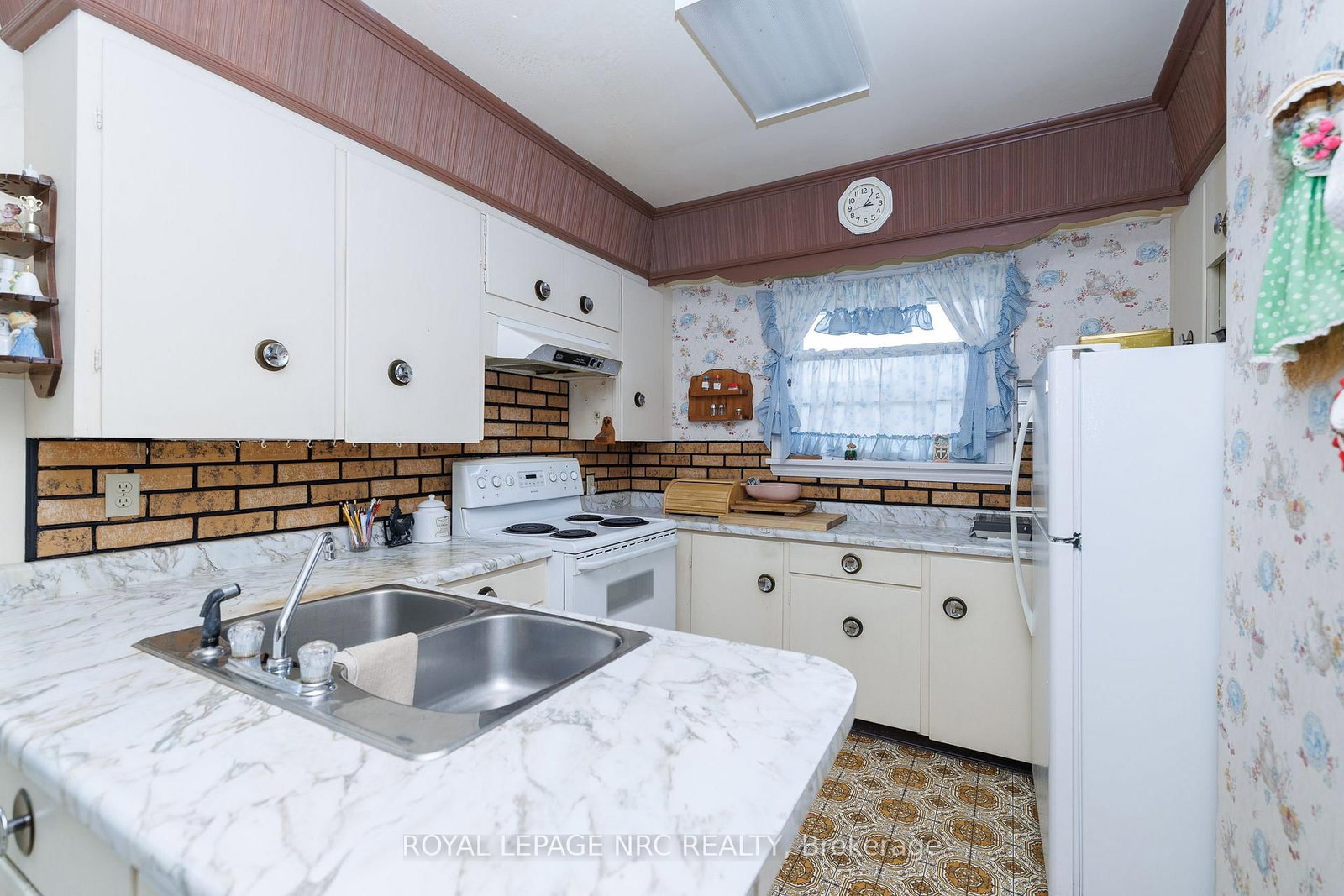 280 Kingsway Street • Welland, ON photo 17