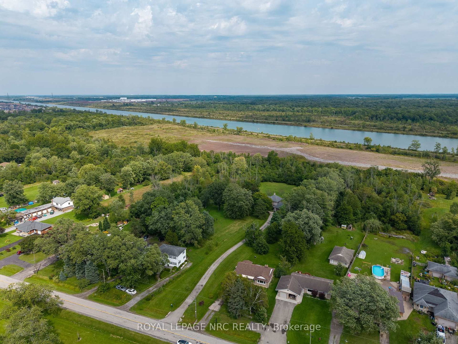 280 Kingsway Street • Welland, ON photo 35