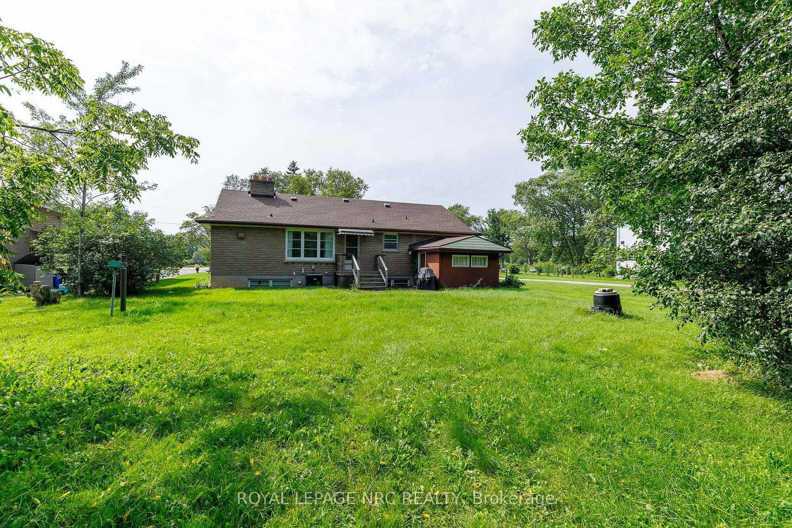 280 Kingsway Street • Welland, ON photo 8