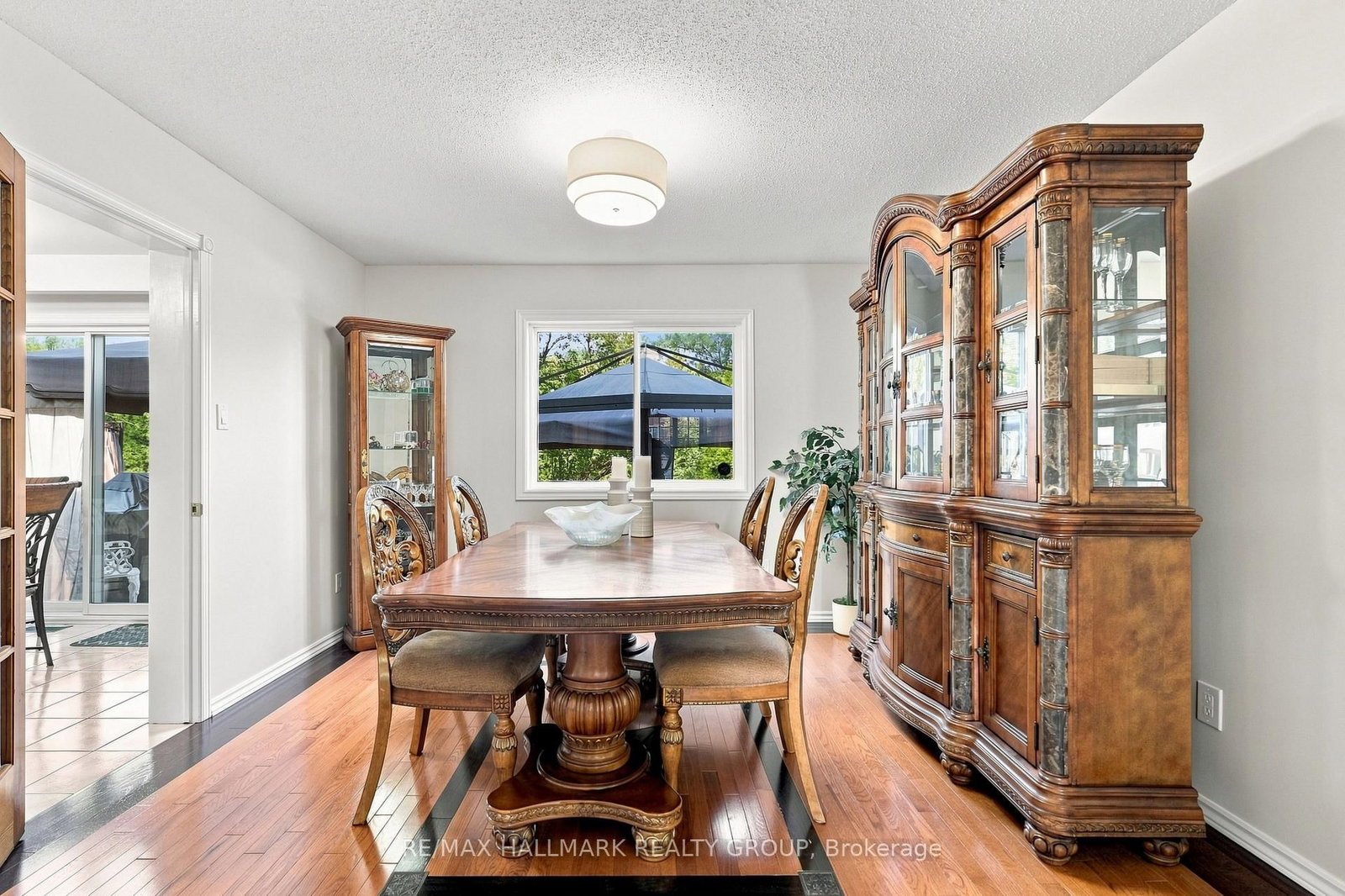 609 TOURELLE Drive • Ottawa, ON photo 10