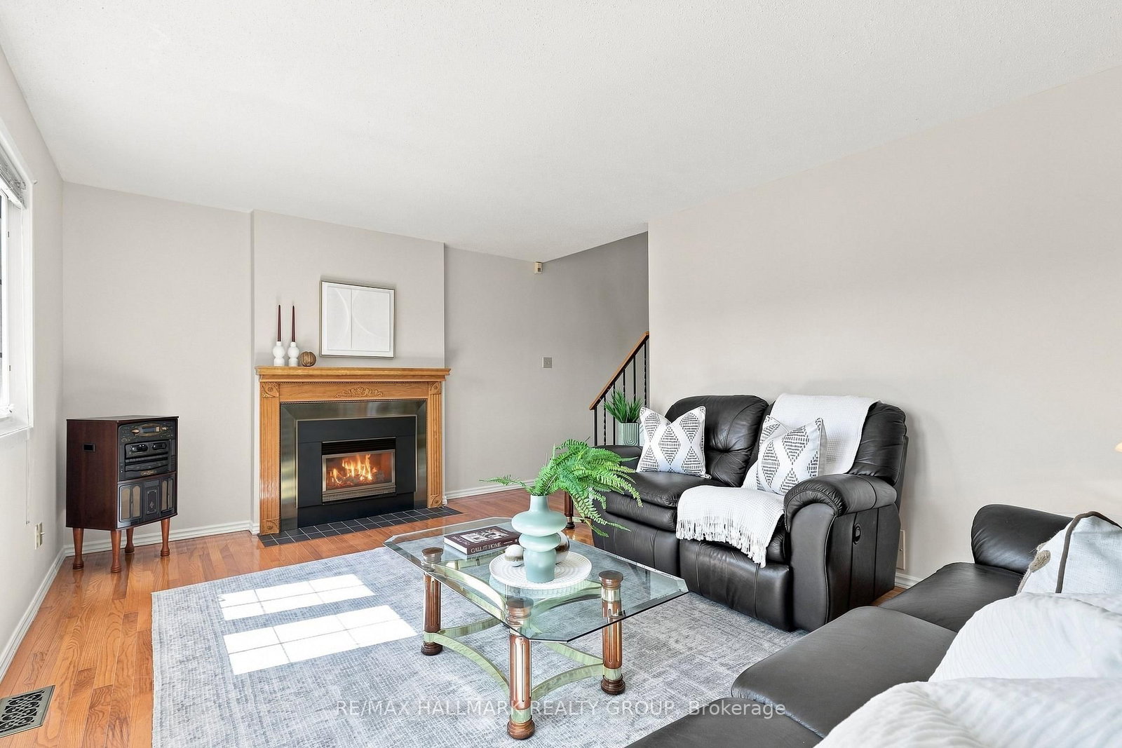 609 TOURELLE Drive • Ottawa, ON photo 19