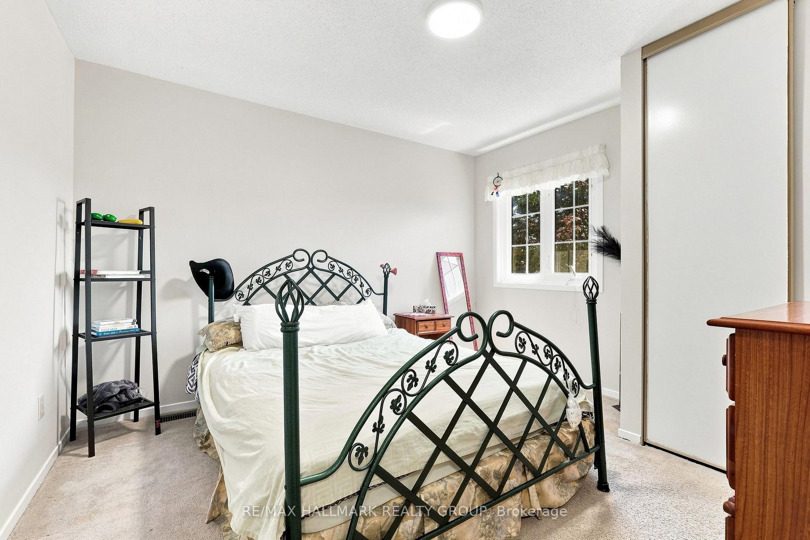 609 TOURELLE Drive • Ottawa, ON photo 25