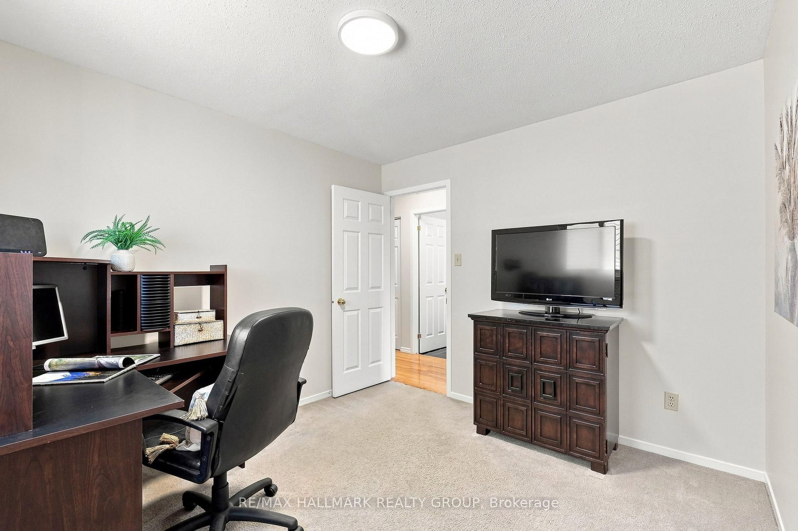 609 TOURELLE Drive • Ottawa, ON photo 27