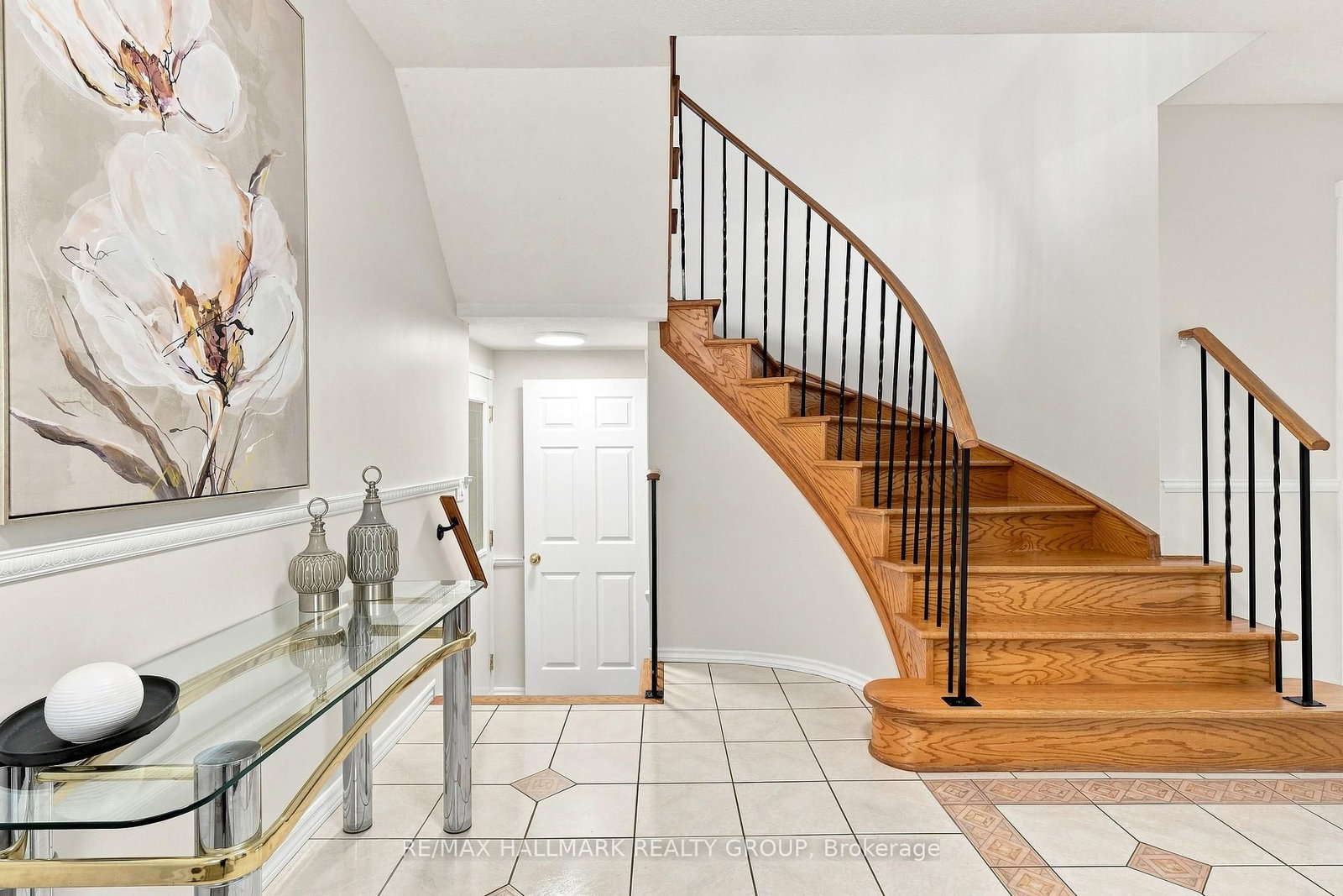 609 TOURELLE Drive • Ottawa, ON photo 4