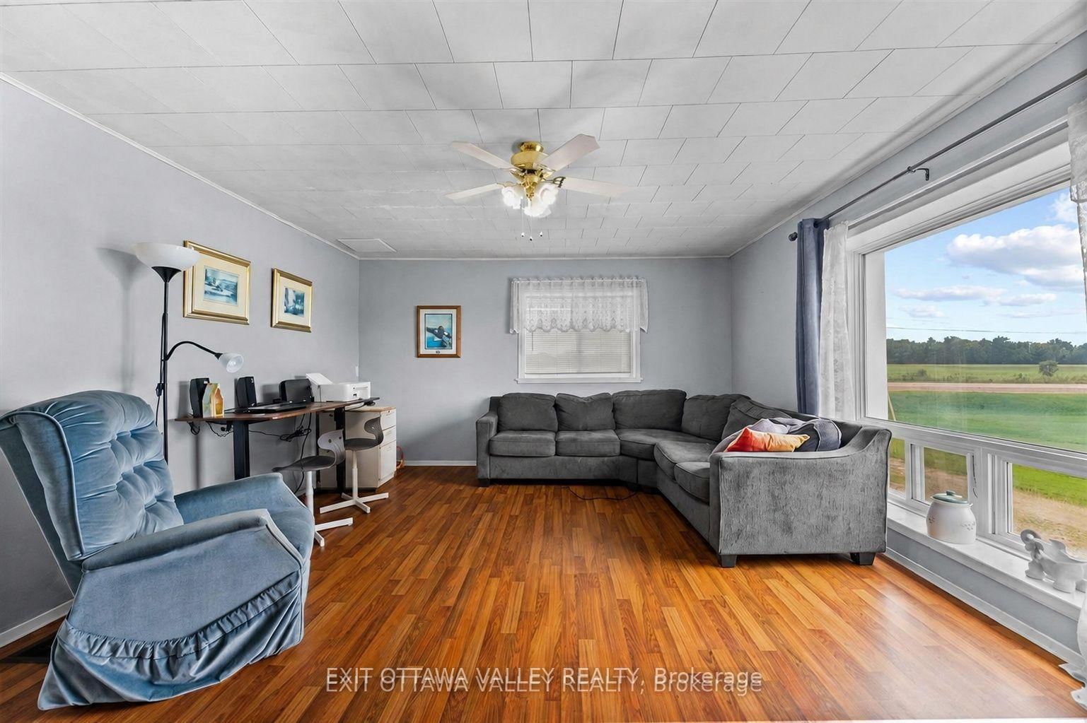 38922 41 Highway • Pembroke, ON photo 13