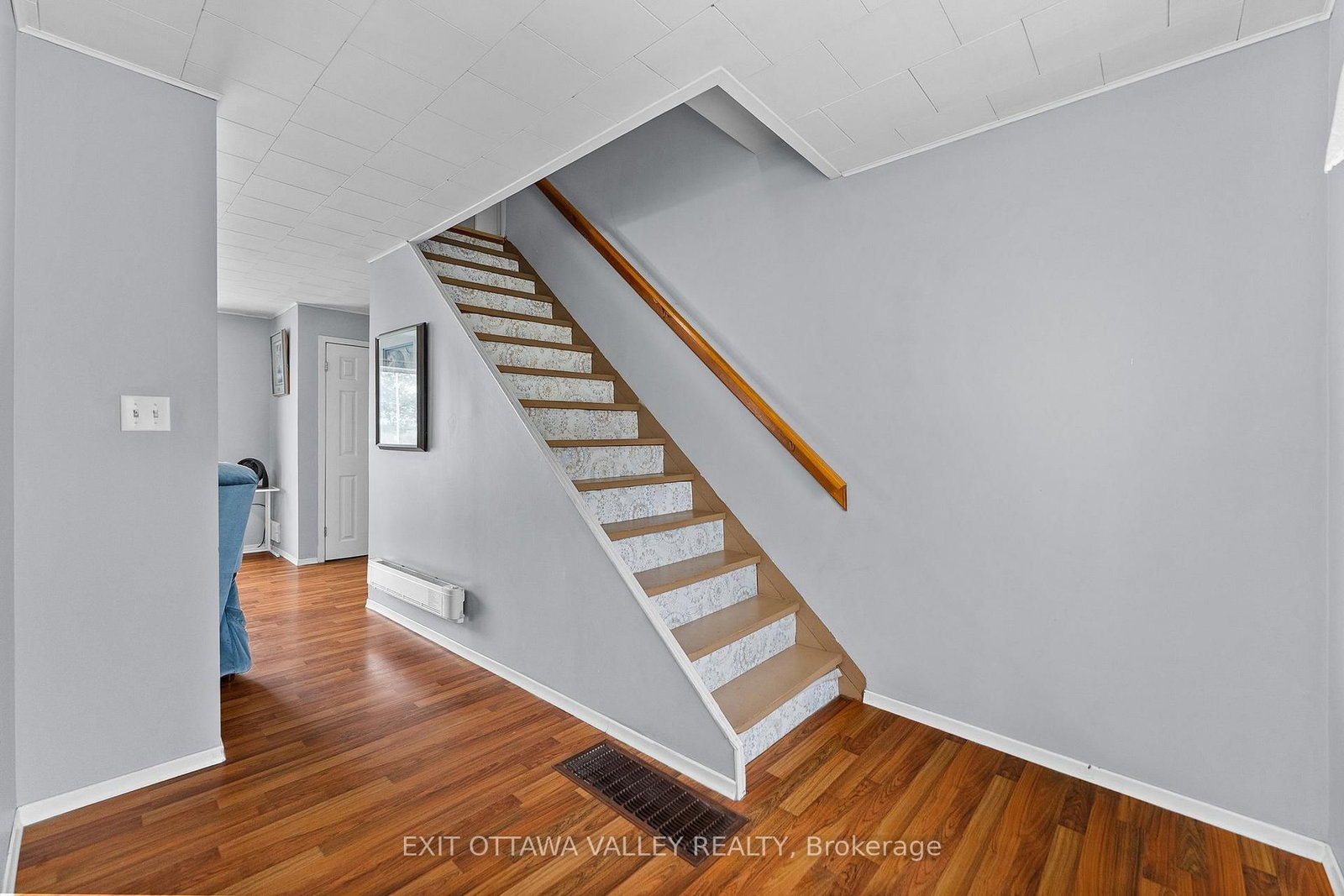 38922 41 Highway • Pembroke, ON photo 15