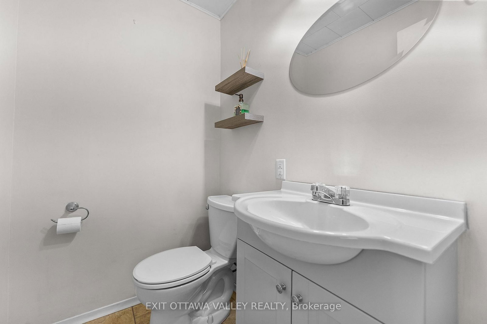 38922 41 Highway • Pembroke, ON photo 20