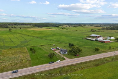 38922 41 Highway • Pembroke, ON photo 6