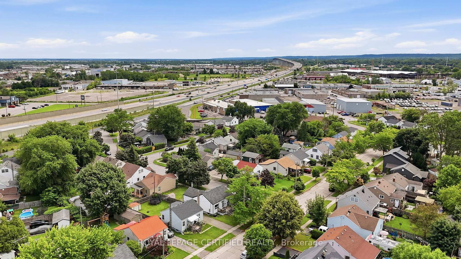18 Coventry Street • St. Catharines, ON photo 30