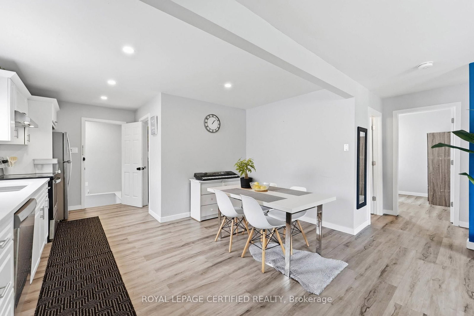 18 Coventry Street • St. Catharines, ON photo 4