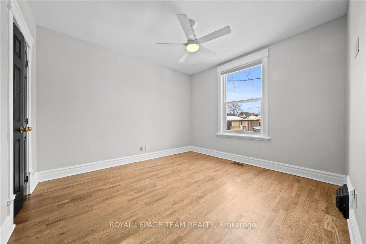 136 Elm Street • Ottawa, ON photo 16