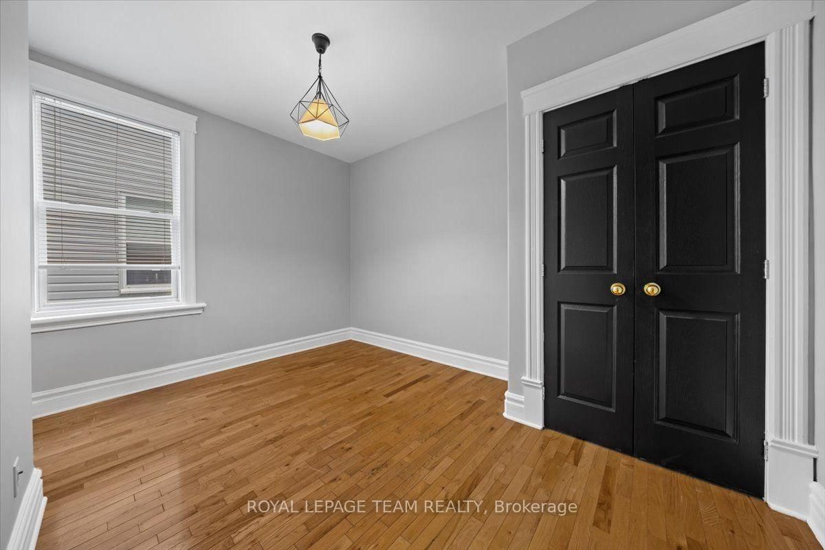 136 Elm Street • Ottawa, ON photo 28
