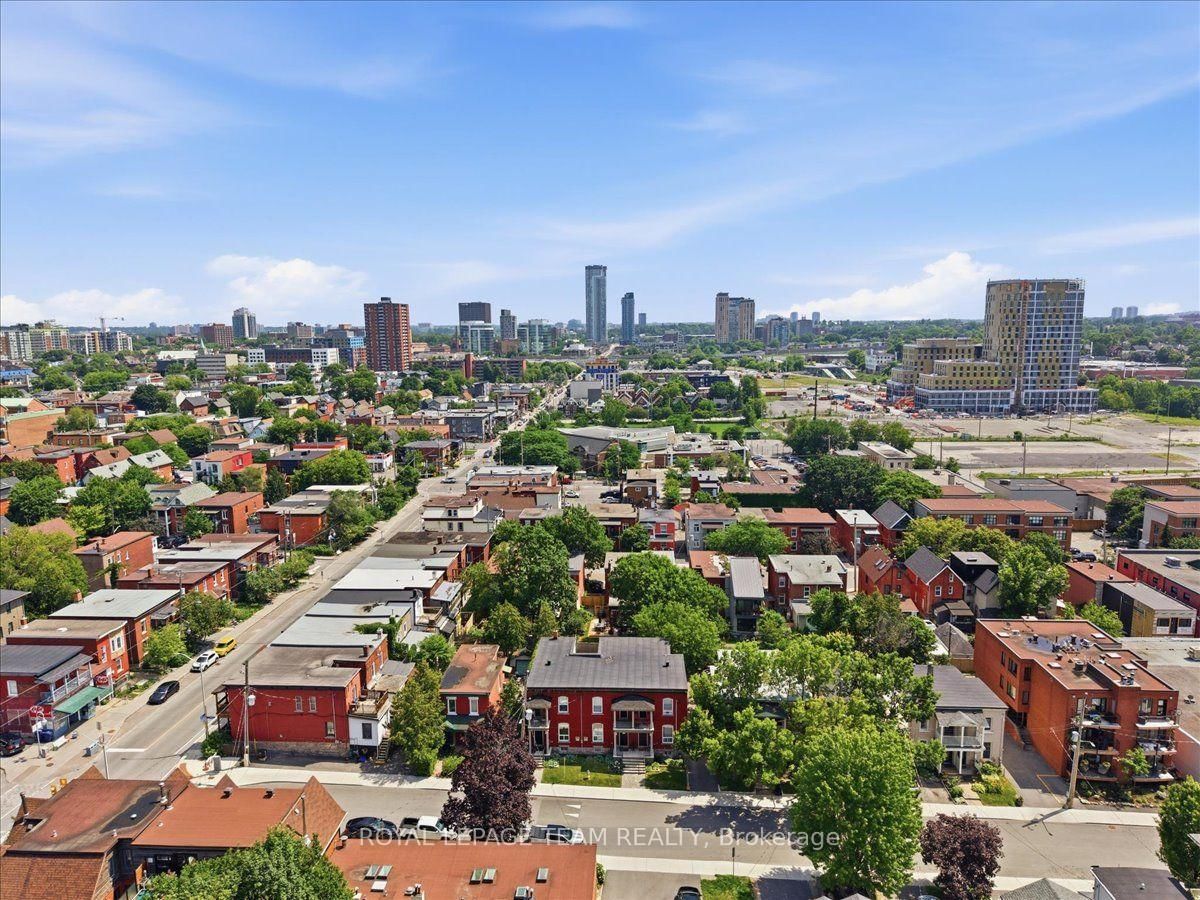 136 Elm Street • Ottawa, ON photo 35