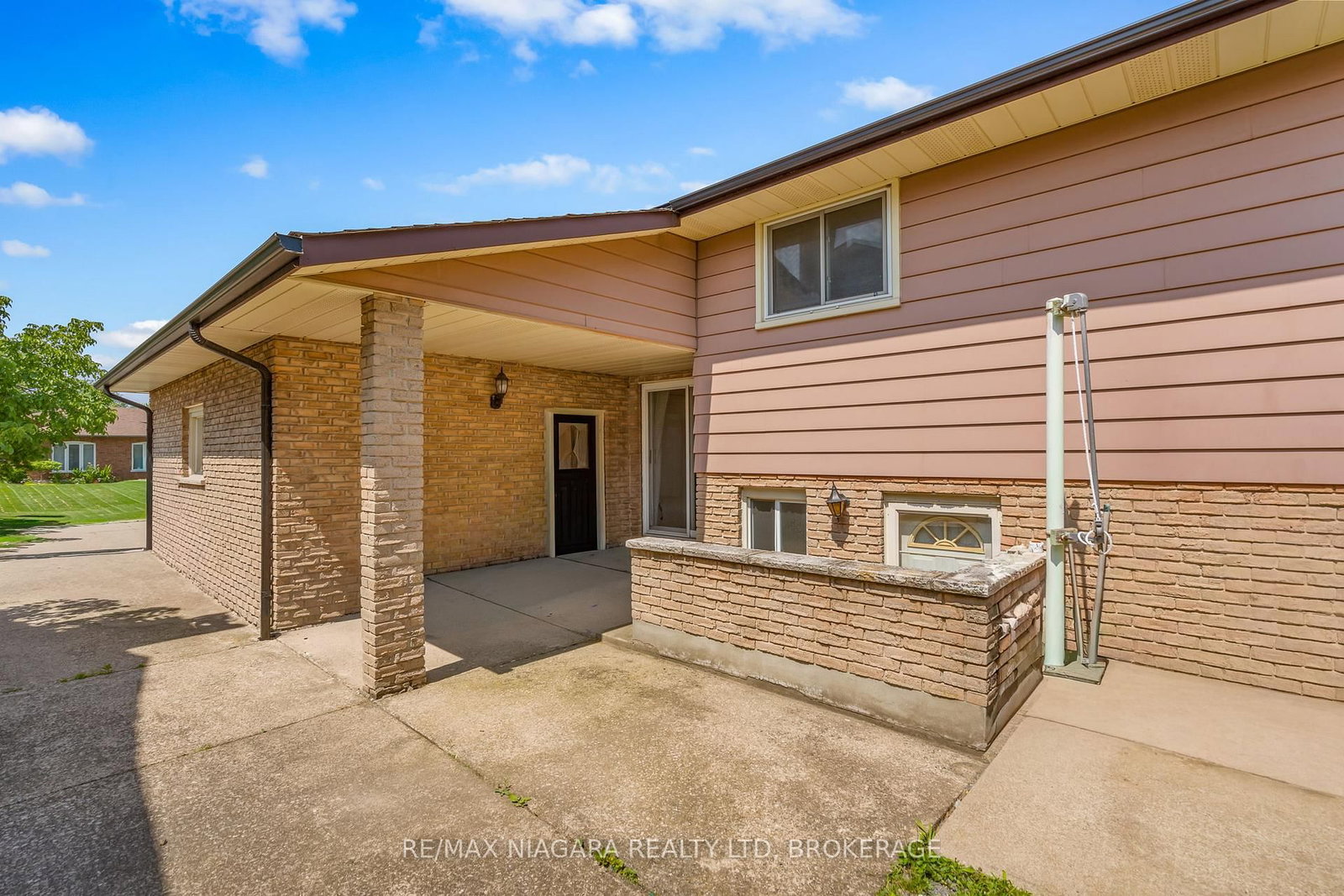 26 Forster Avenue • Thorold, ON photo 21