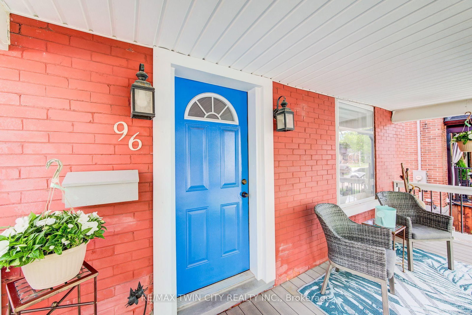 96 Home Street • Stratford, ON photo 3