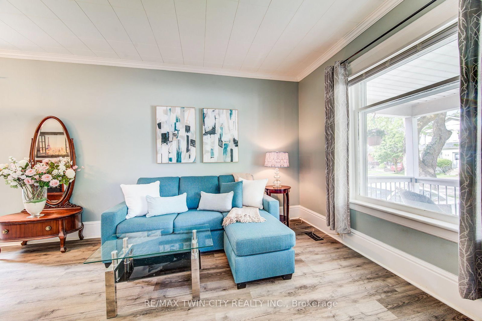 96 Home Street • Stratford, ON photo 7
