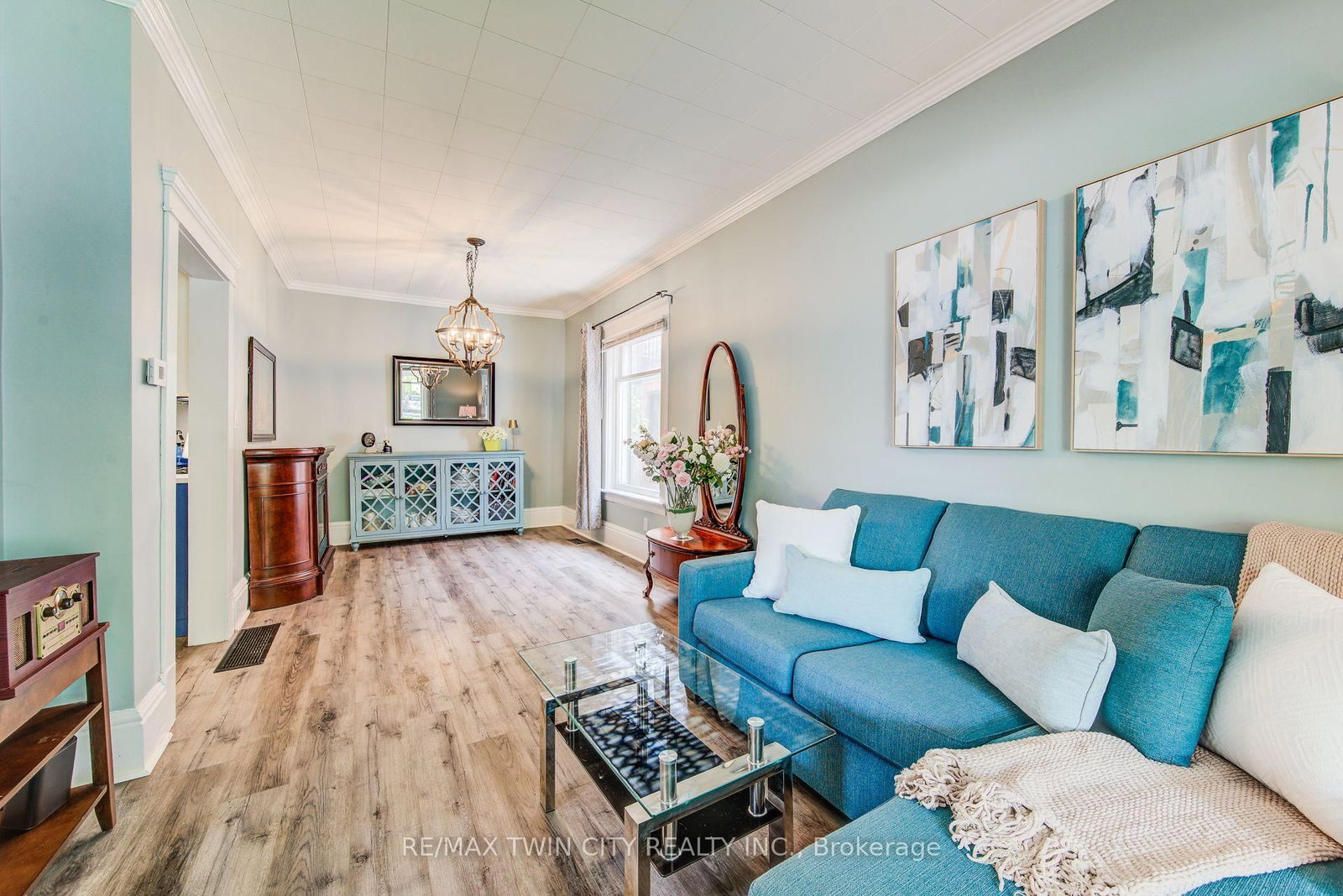 96 Home Street • Stratford, ON photo 9