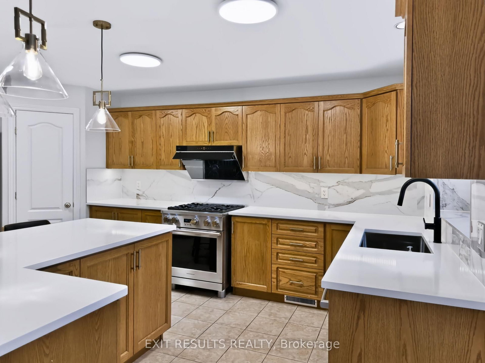 5B KEMP Drive • Ottawa, ON photo 14