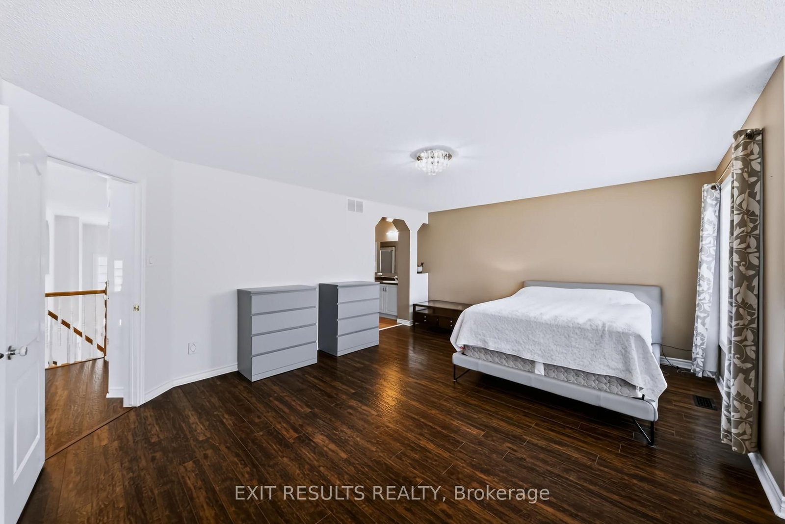 5B KEMP Drive • Ottawa, ON photo 23