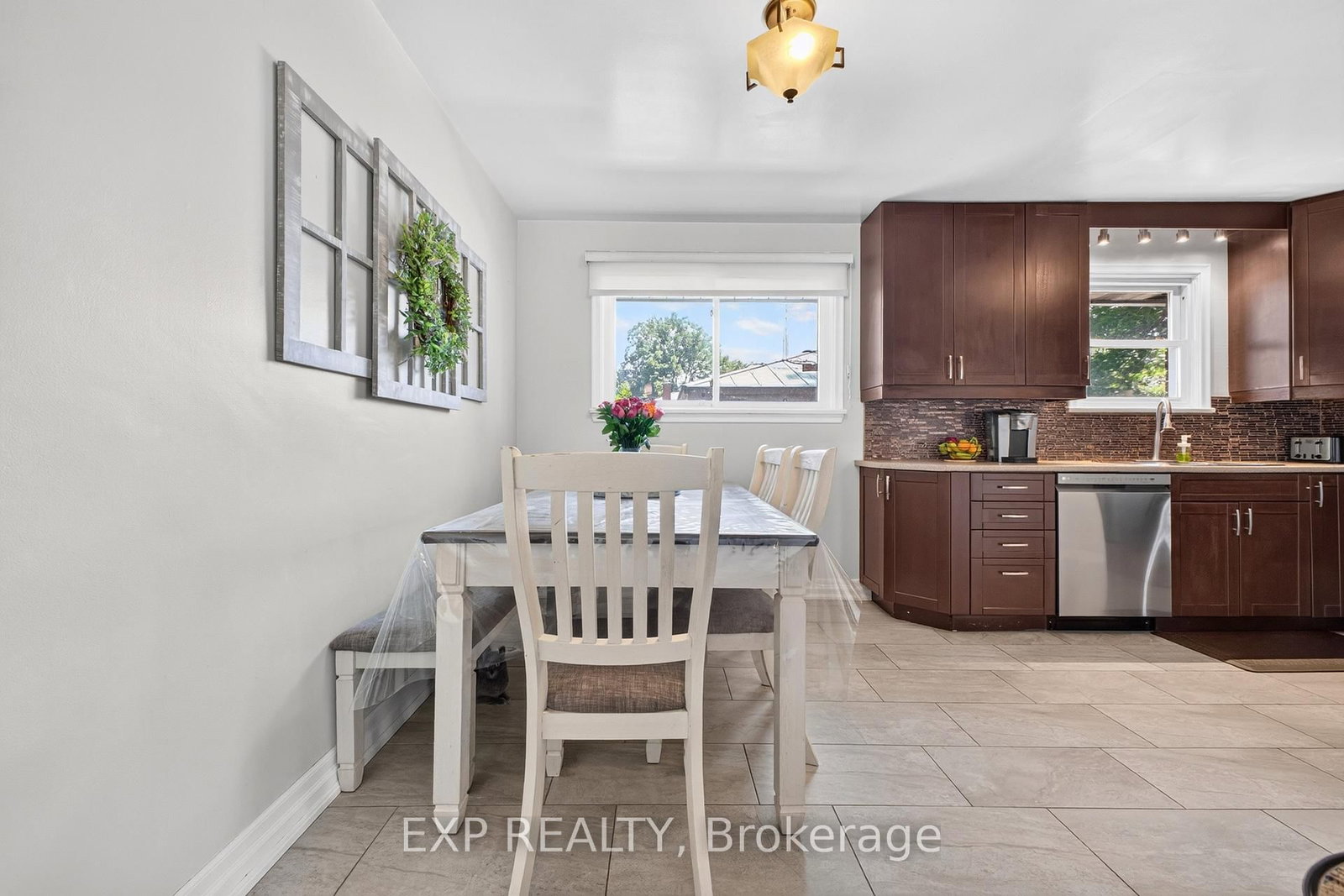 8 Dunraven Avenue • St. Catharines, ON photo 21