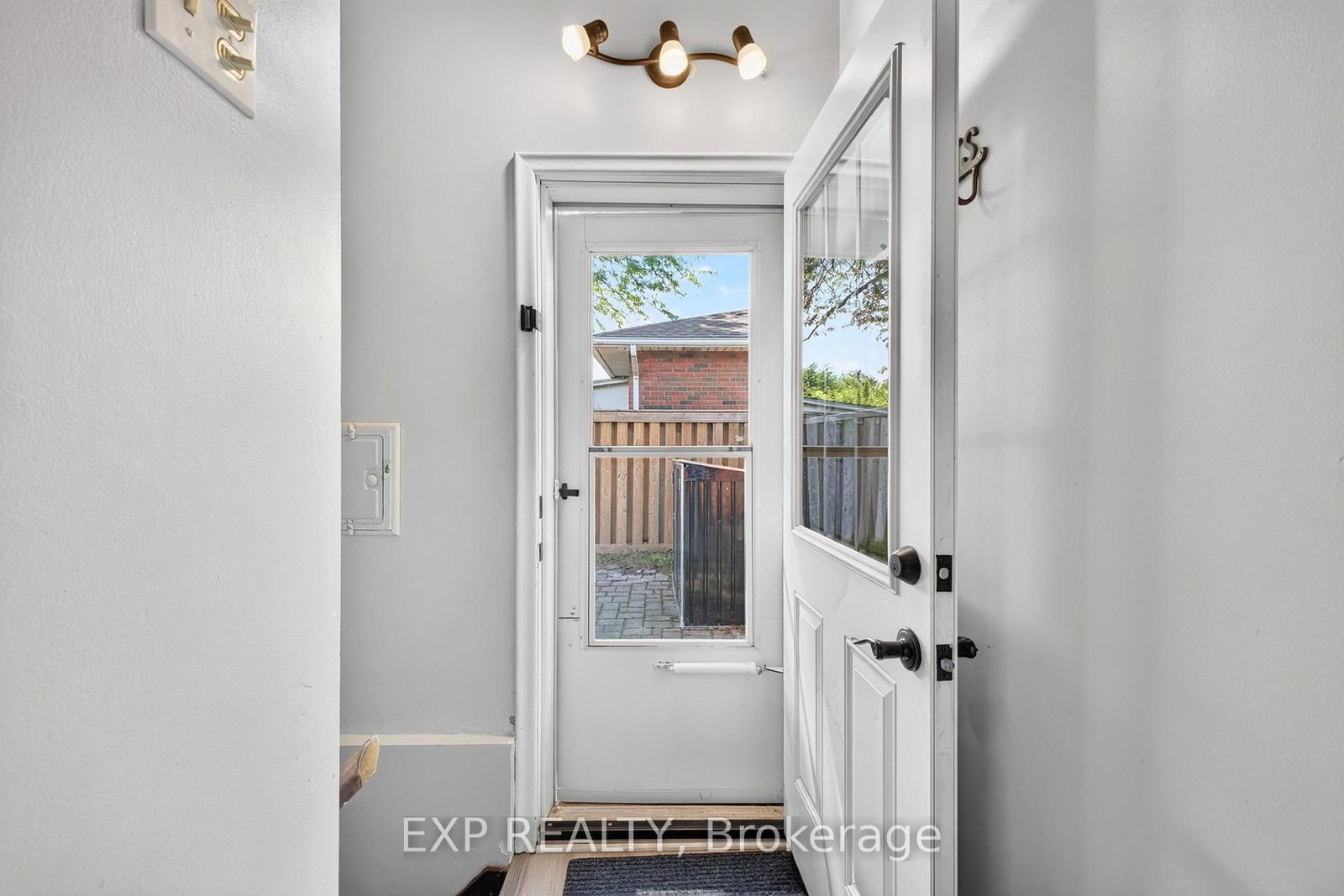 8 Dunraven Avenue • St. Catharines, ON photo 37