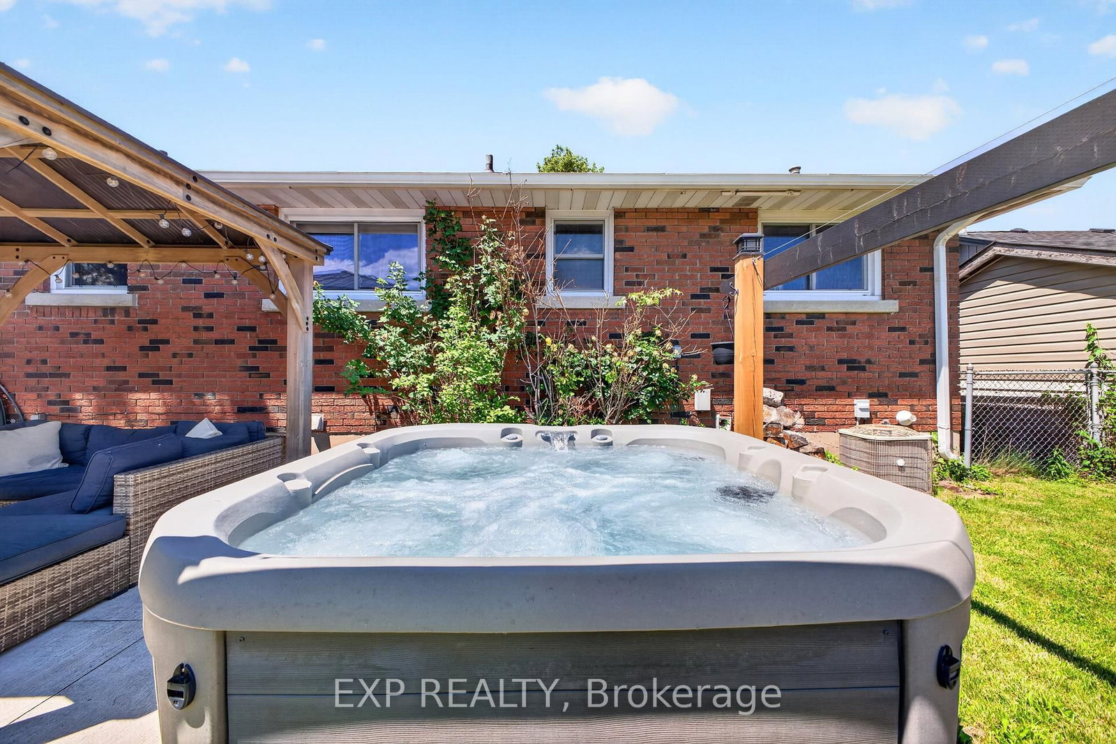 8 Dunraven Avenue • St. Catharines, ON photo 47