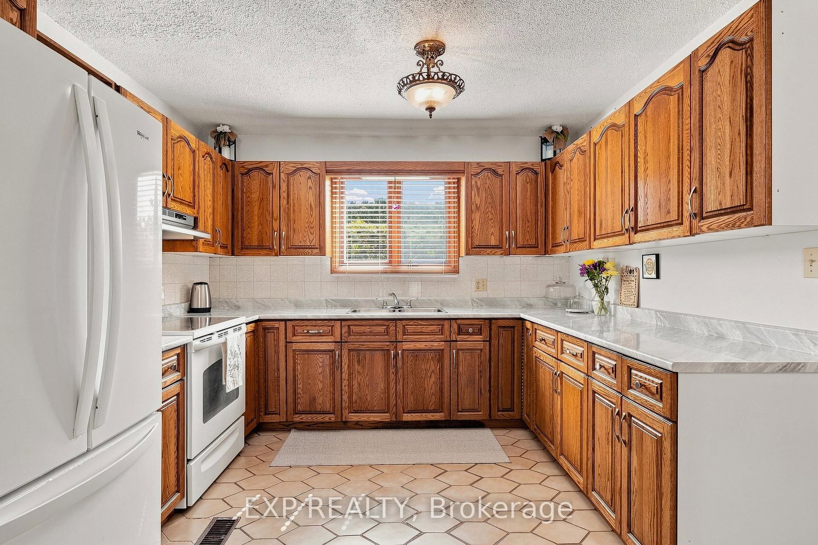 590 Albert Avenue N • North Perth, ON photo 17