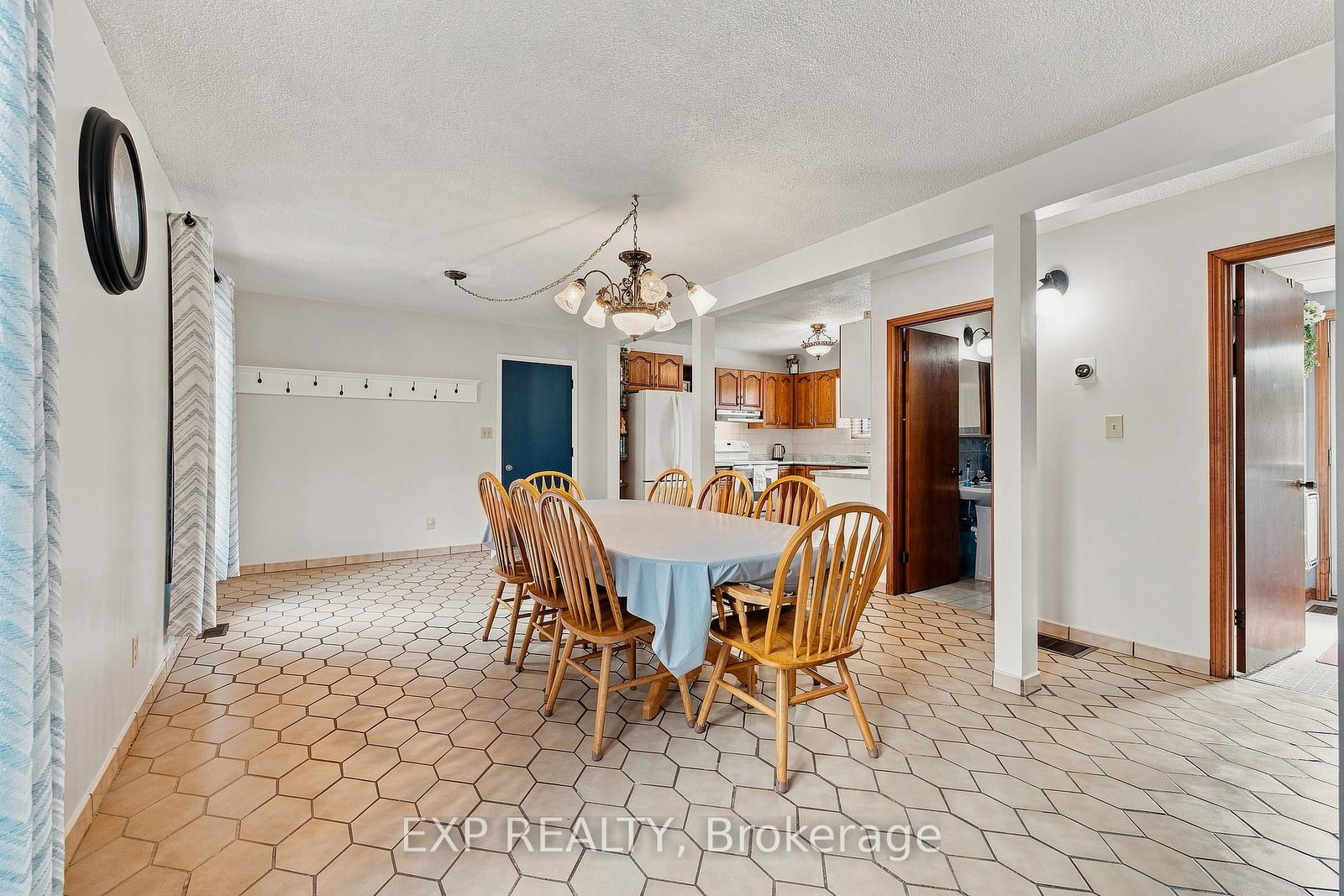 590 Albert Avenue N • North Perth, ON photo 22