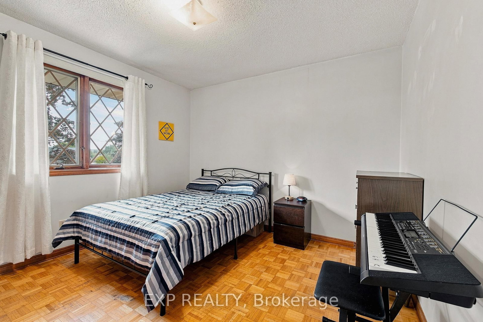 590 Albert Avenue N • North Perth, ON photo 27