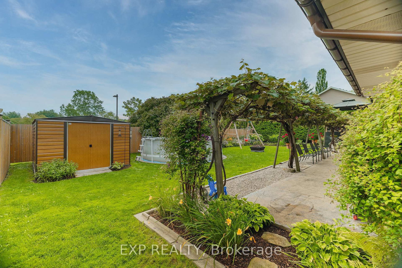 590 Albert Avenue N • North Perth, ON photo 35
