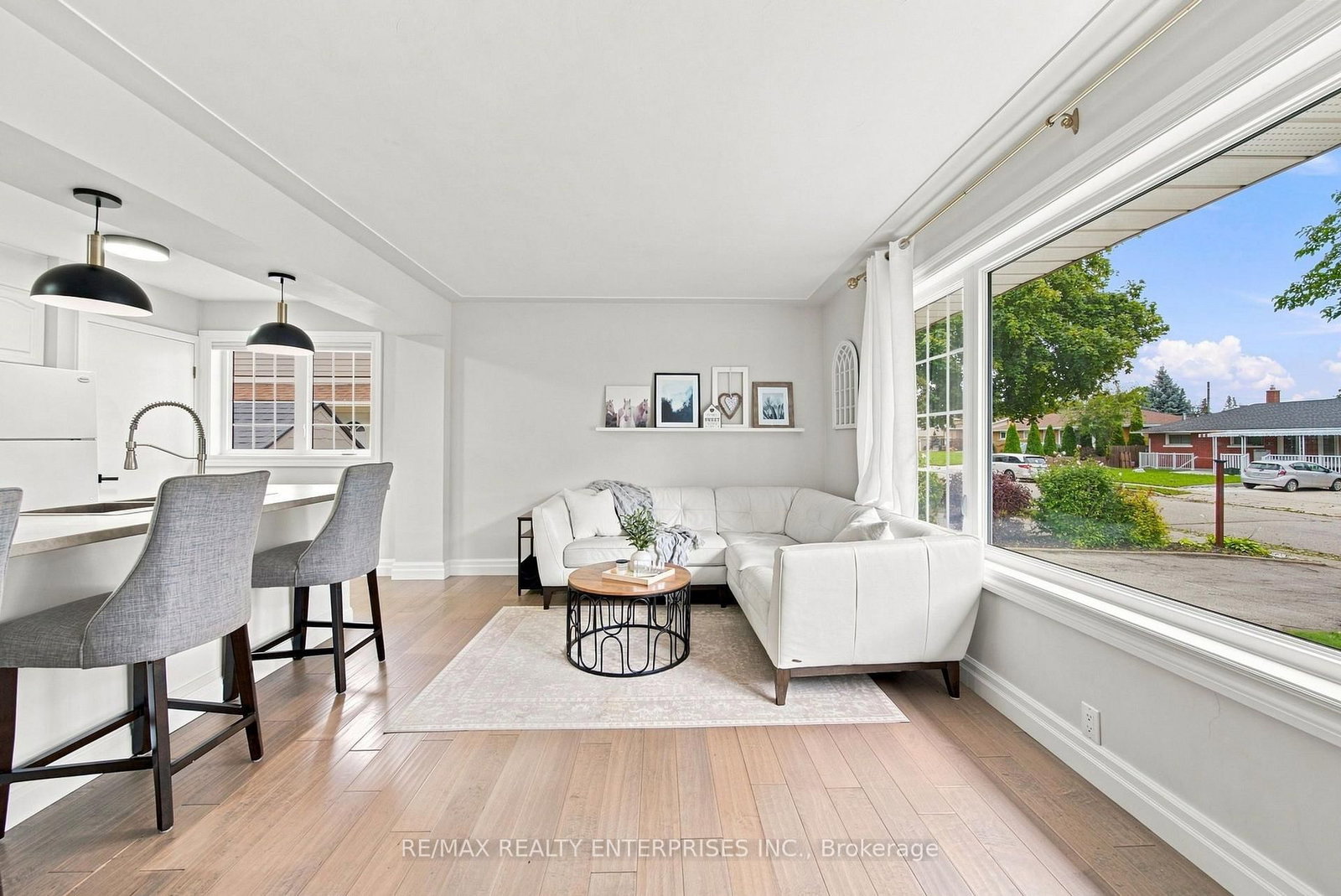 56 Alexander Avenue • Cambridge, ON photo 10